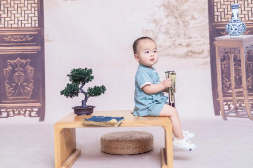 唐山宝宝几个月可以笑出声